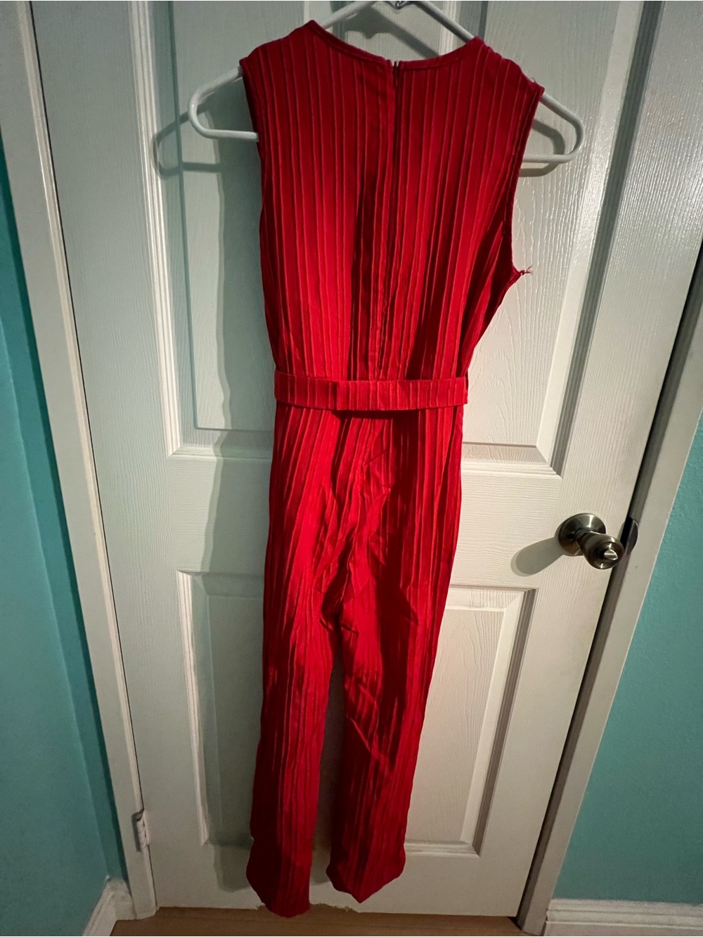 Red Ruffled Sleeveless Jumpsuit - Picture 3 of 12